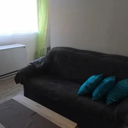 Apartman *